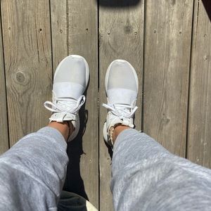 wmns tubular defiant ‘core white’